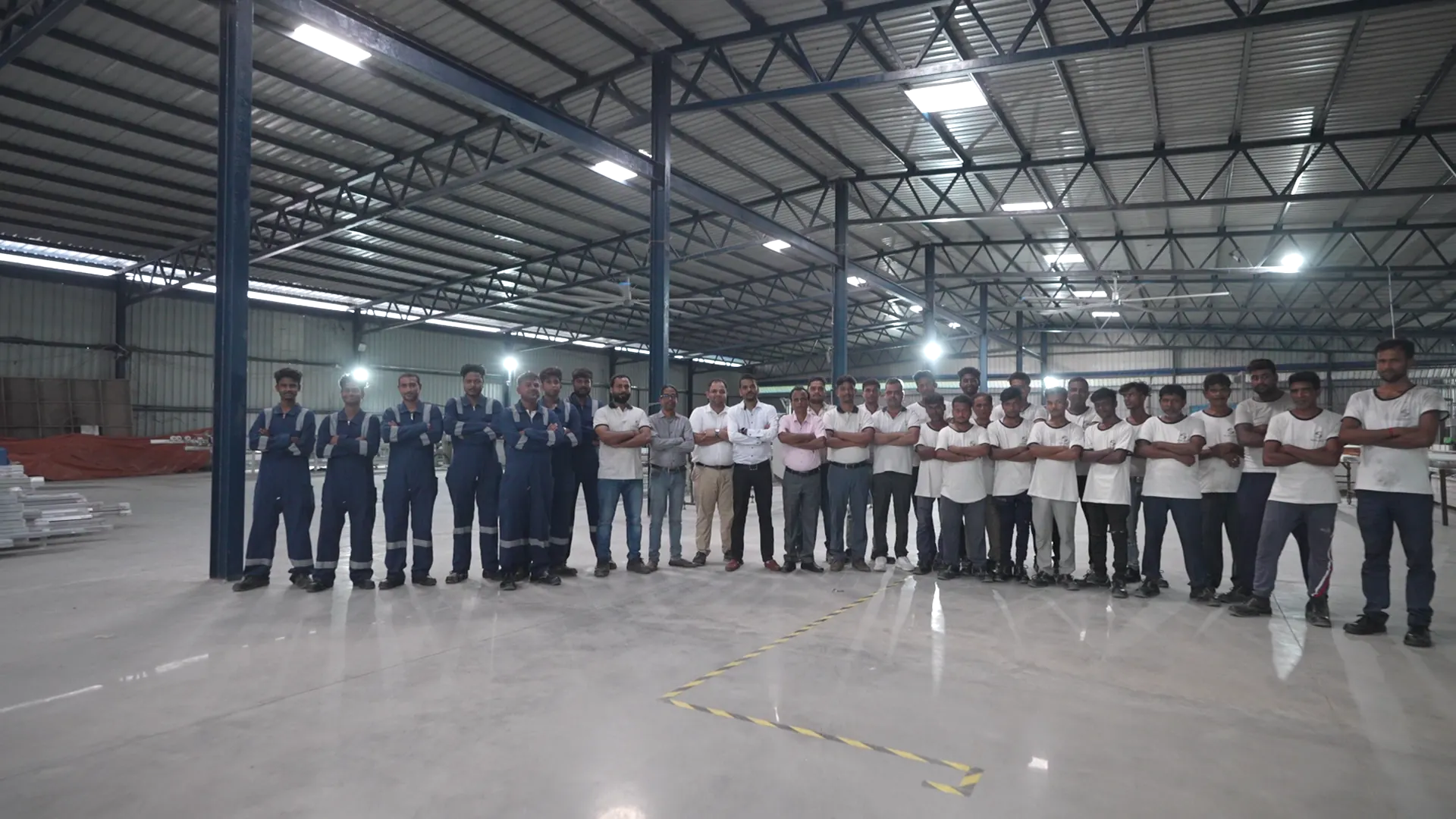 The La Reliant team lined up in the production hall
